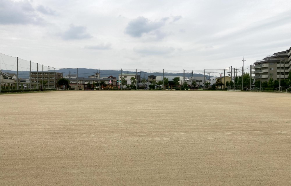 【大阪】【南木の本防災公園】サッカーグラウンド情報｜土のグラウンドで駐車場・バス停そば